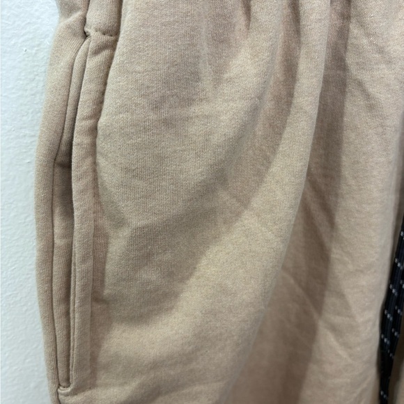 Aeropostale, Terry cloth short size small - Picture 4 of 7